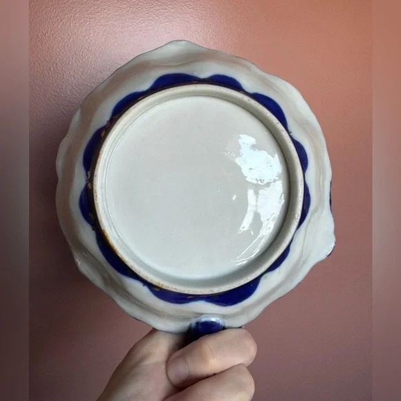 Nippon Vintage lobed Dish ✨ - Picture 4 of 10